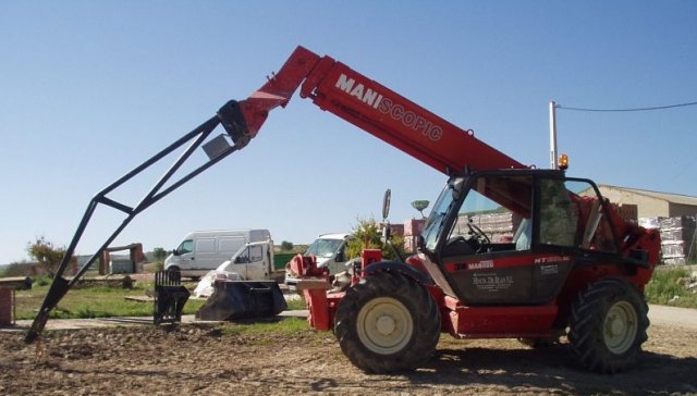 Construcciones José de Blas maquina excavadora 